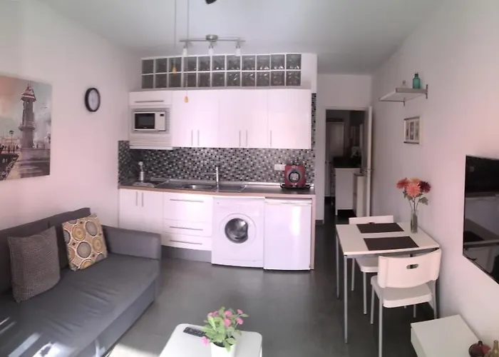 Lovely Apartment, Great Location! 公寓 *