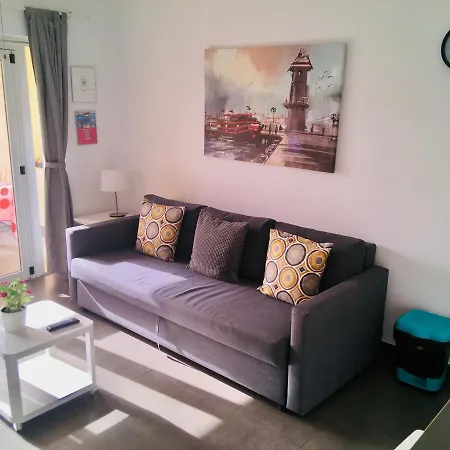 Lovely Apartment, Great Location! アパート